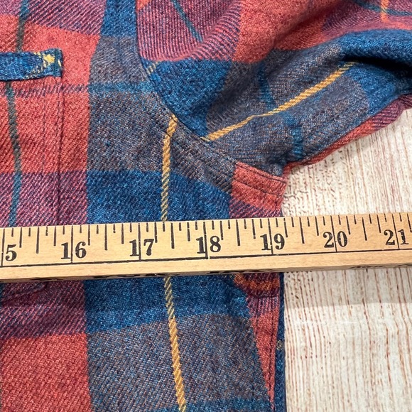 Toad&Co Women's Red Blue Plaid Recycled Flannel Quarter Zip Pullover Shirt - Picture 7 of 10